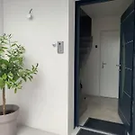 Maison De Piscine Interieure * 라로셸