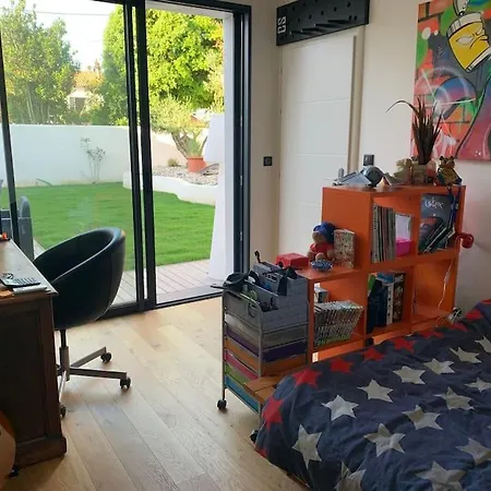 Maison De Piscine Interieure 라로셸