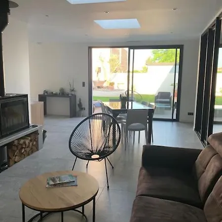 בית נופש Maison De Piscine Interieure