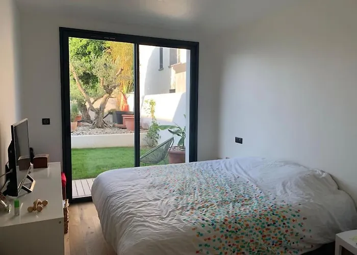 Maison De Piscine Intérieure