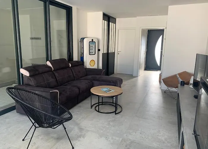 Maison De Piscine Intérieure